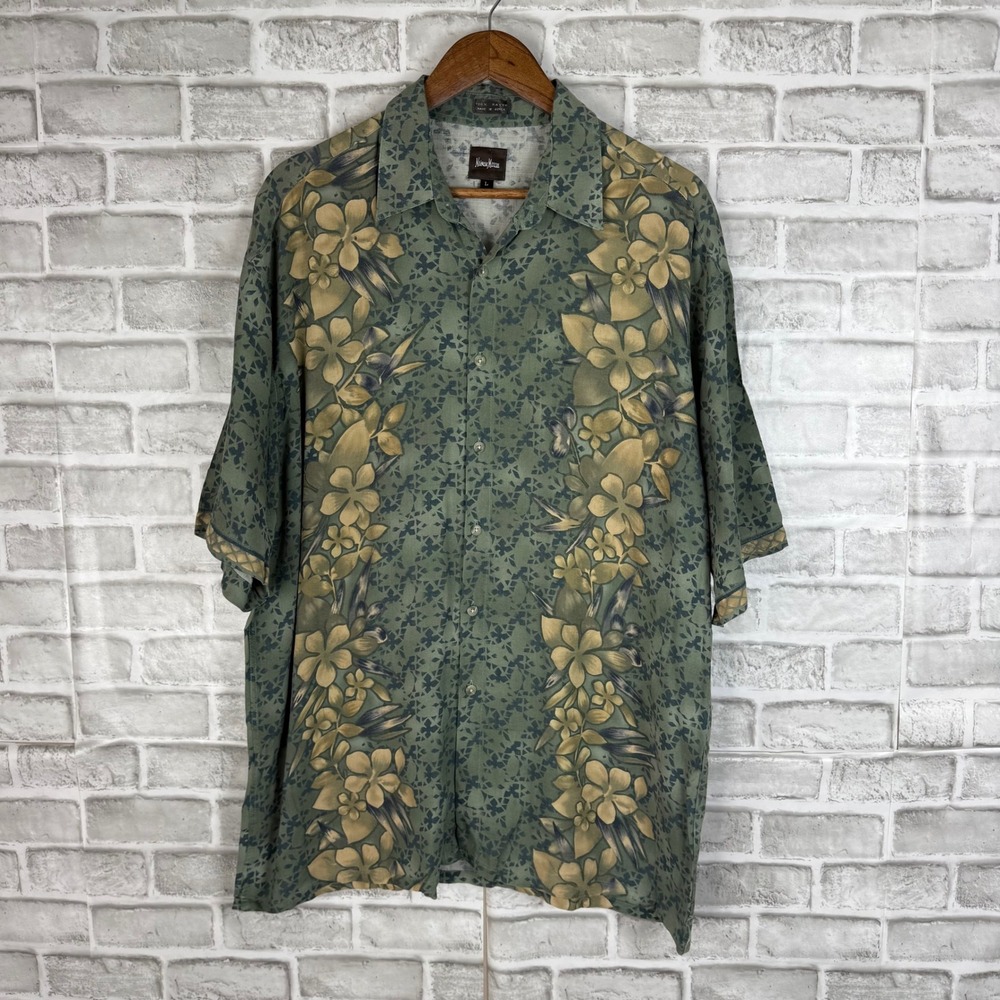 Neiman Marcus Mens Large Rayon Floral Tropical Hawaiian Button Down Shirt Green